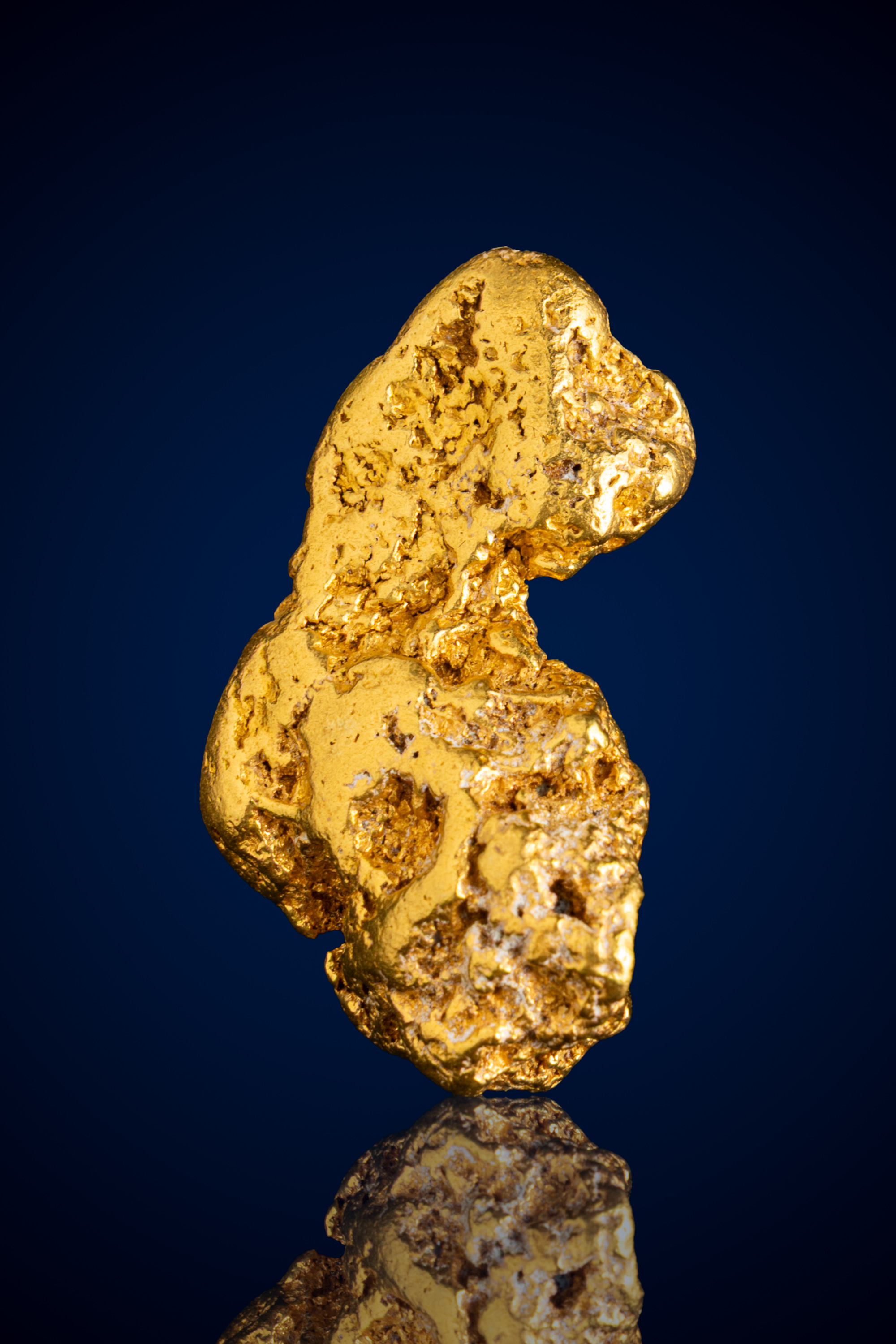(image for) Sculptural, Buttery Natural Gold Nugget - Gobbler's Knob, Alaska - 39.27 grams